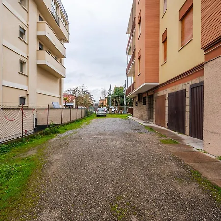 Smart Near Policlinico & Center *